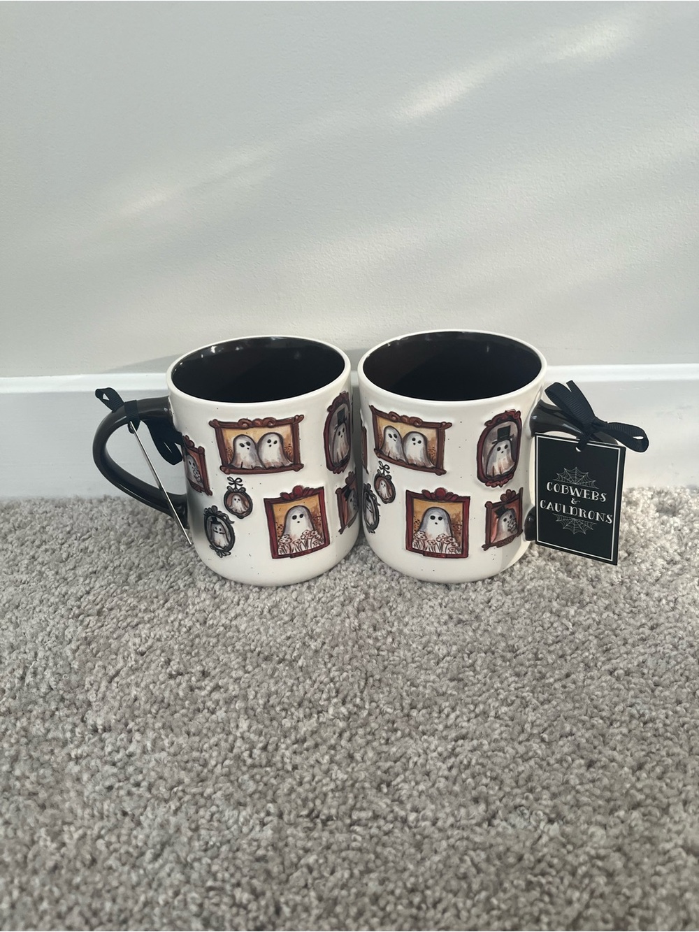 NWT Halloween 2026 to ghost picture mugs
